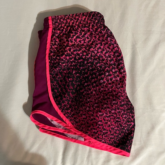 kids nike shorts! - Picture 2 of 4